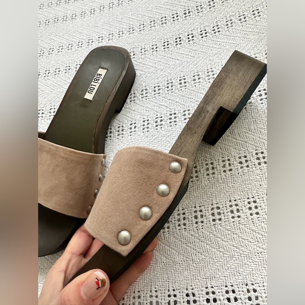 Women's Tan wooden Slide Sandals - Picture 2 of 5
